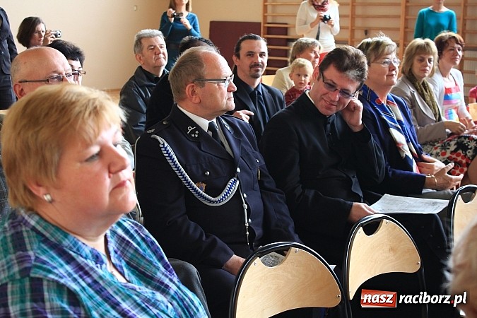 Zdjęcie w galerii na portalu naszraciborz.pl: Przedszkole nr 17 w Markowicach otrzymało imię Koziołka Matołka wiadomości z regionu