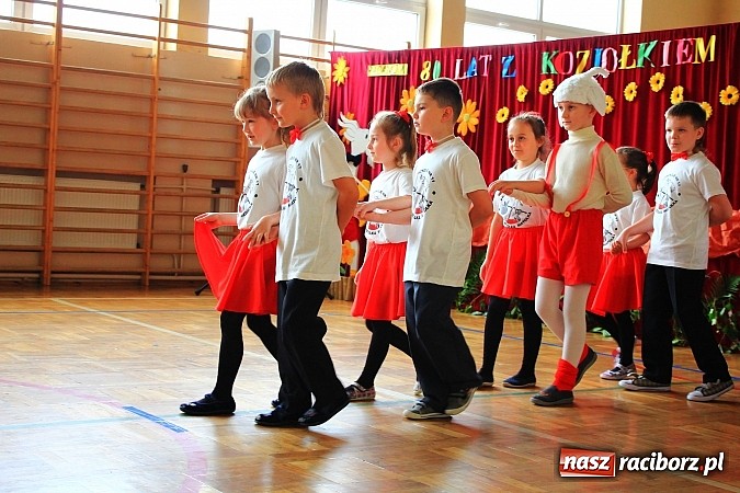 Zdjęcie w galerii na portalu naszraciborz.pl: Przedszkole nr 17 w Markowicach otrzymało imię Koziołka Matołka wiadomości z regionu