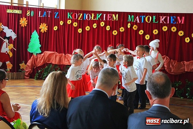 Zdjęcie w galerii na portalu naszraciborz.pl: Przedszkole nr 17 w Markowicach otrzymało imię Koziołka Matołka wiadomości z regionu