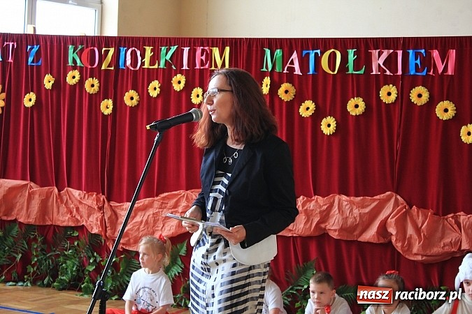 Zdjęcie w galerii na portalu naszraciborz.pl: Przedszkole nr 17 w Markowicach otrzymało imię Koziołka Matołka wiadomości z regionu