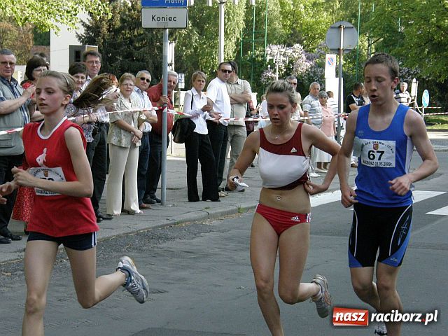 Zdjęcie w galerii na portalu naszraciborz.pl: Drugi raciborski uliczny Bieg bez granic to już historia wiadomości z regionu