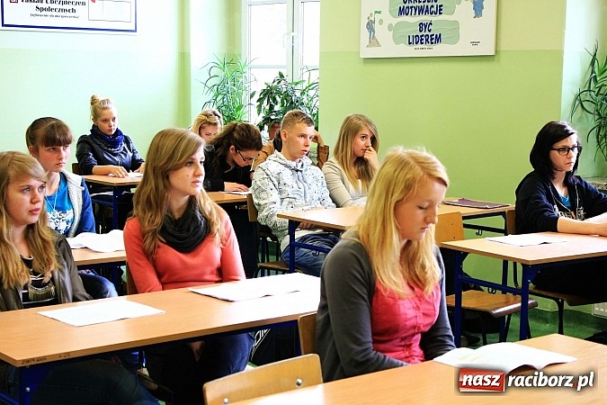 Zdjęcie w galerii na portalu naszraciborz.pl: Zespół Szkół Ekonomicznych. Szkoła z tradycją wiadomości z regionu