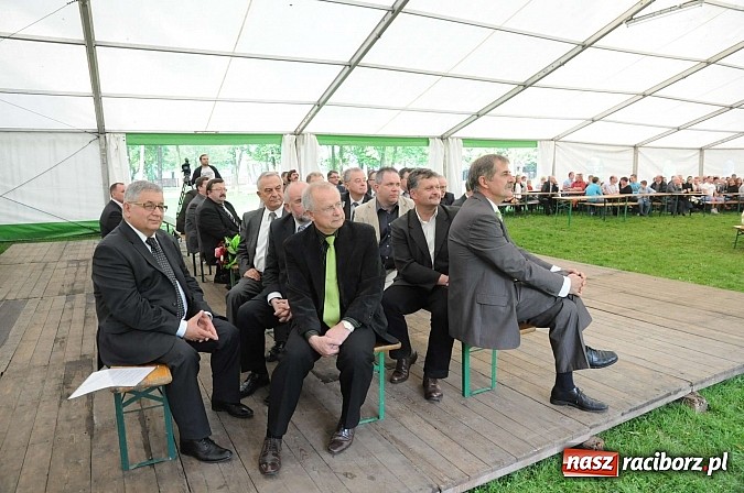 Zdjęcie w galerii na portalu naszraciborz.pl: Dwudzieste urodziny Agromaxu. Uroczystości z Jego Magnificencją  wiadomości z regionu