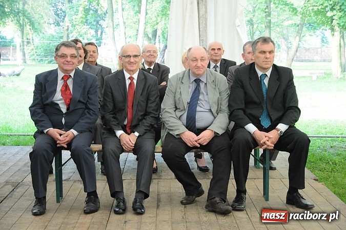 Zdjęcie w galerii na portalu naszraciborz.pl: Dwudzieste urodziny Agromaxu. Uroczystości z Jego Magnificencją  wiadomości z regionu