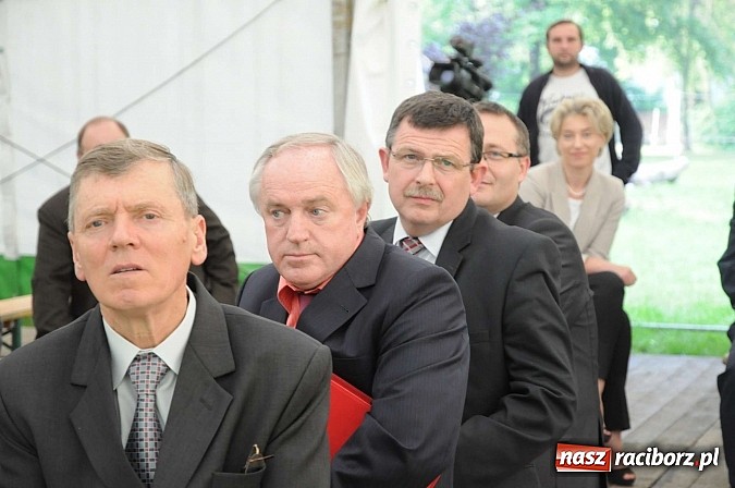 Zdjęcie w galerii na portalu naszraciborz.pl: Dwudzieste urodziny Agromaxu. Uroczystości z Jego Magnificencją  wiadomości z regionu