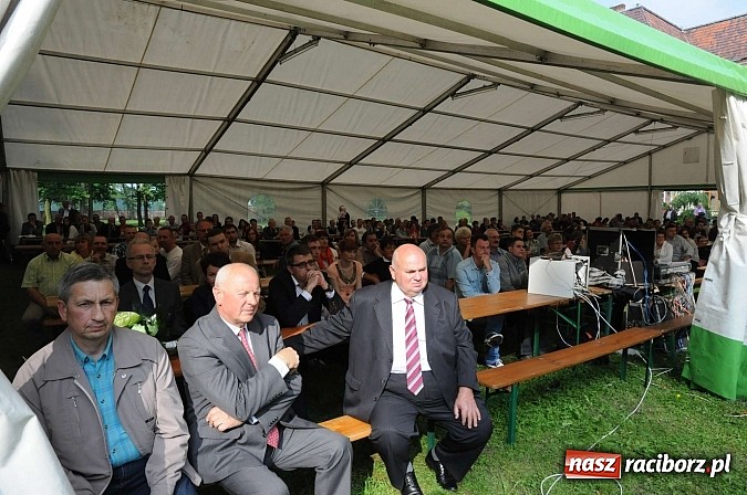 Zdjęcie w galerii na portalu naszraciborz.pl: Dwudzieste urodziny Agromaxu. Uroczystości z Jego Magnificencją  wiadomości z regionu