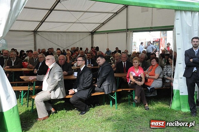 Zdjęcie w galerii na portalu naszraciborz.pl: Dwudzieste urodziny Agromaxu. Uroczystości z Jego Magnificencją  wiadomości z regionu