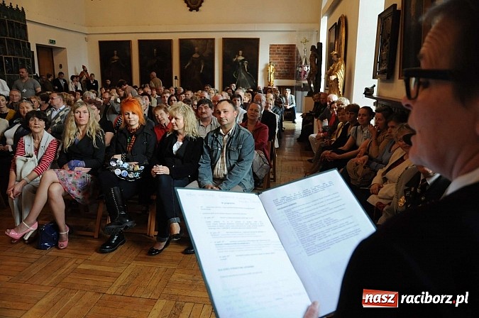 Zdjęcie w galerii na portalu naszraciborz.pl: Wieczór w Muzeum - pełna sala miłośników zabytków i historii wiadomości z regionu