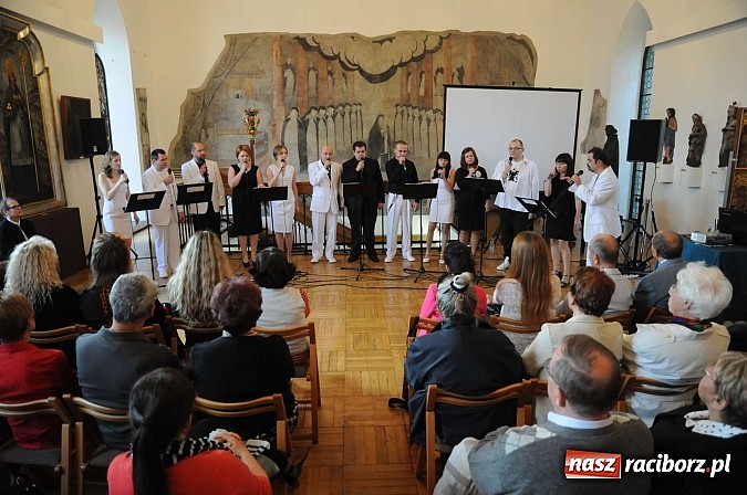 Zdjęcie w galerii na portalu naszraciborz.pl: Wieczór w Muzeum - pełna sala miłośników zabytków i historii wiadomości z regionu