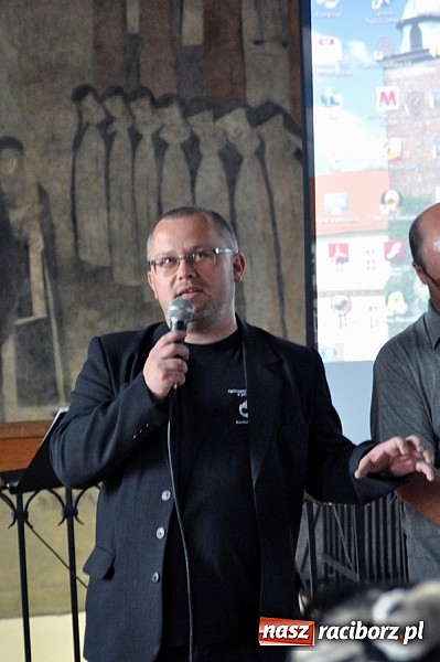 Zdjęcie w galerii na portalu naszraciborz.pl: Wieczór w Muzeum - pełna sala miłośników zabytków i historii wiadomości z regionu