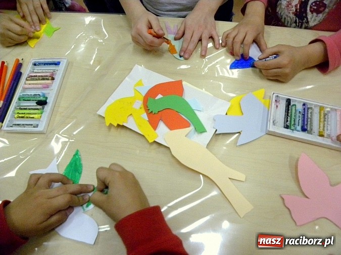 Zdjęcie w galerii na portalu naszraciborz.pl: Cały Racibórz czytał dzieciom wiadomości z regionu