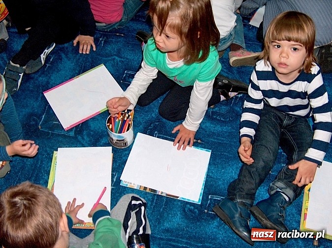 Zdjęcie w galerii na portalu naszraciborz.pl: Cały Racibórz czytał dzieciom wiadomości z regionu