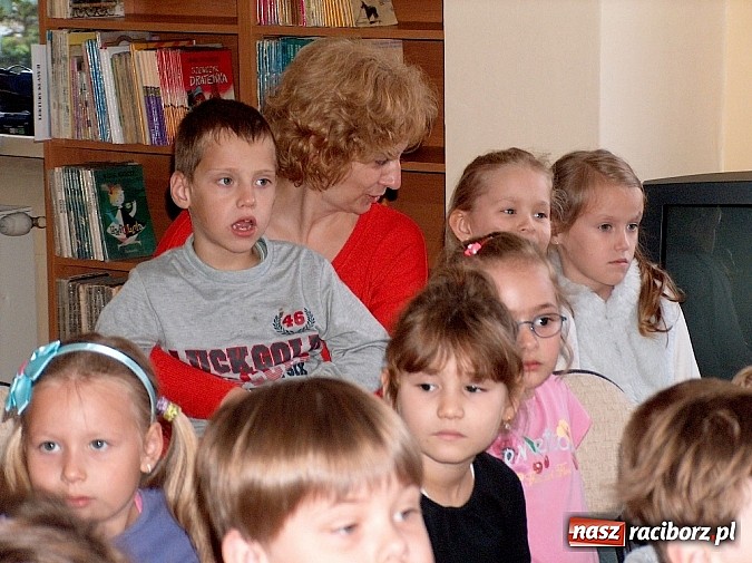 Zdjęcie w galerii na portalu naszraciborz.pl: Cały Racibórz czytał dzieciom wiadomości z regionu