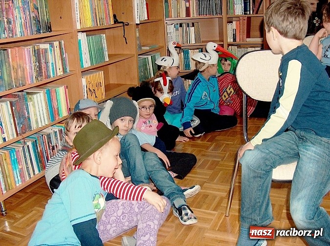 Zdjęcie w galerii na portalu naszraciborz.pl: Cały Racibórz czytał dzieciom wiadomości z regionu
