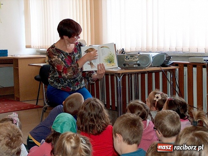 Zdjęcie w galerii na portalu naszraciborz.pl: Cały Racibórz czytał dzieciom wiadomości z regionu