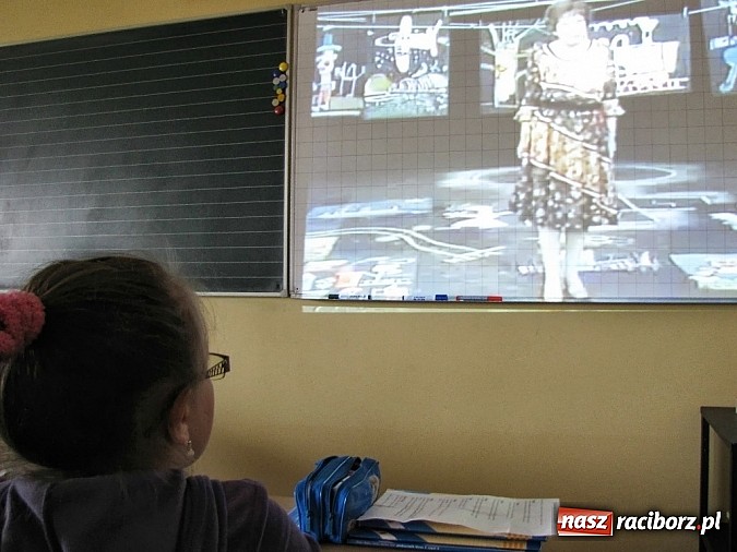 Zdjęcie w galerii na portalu naszraciborz.pl: Cały Racibórz czytał dzieciom wiadomości z regionu