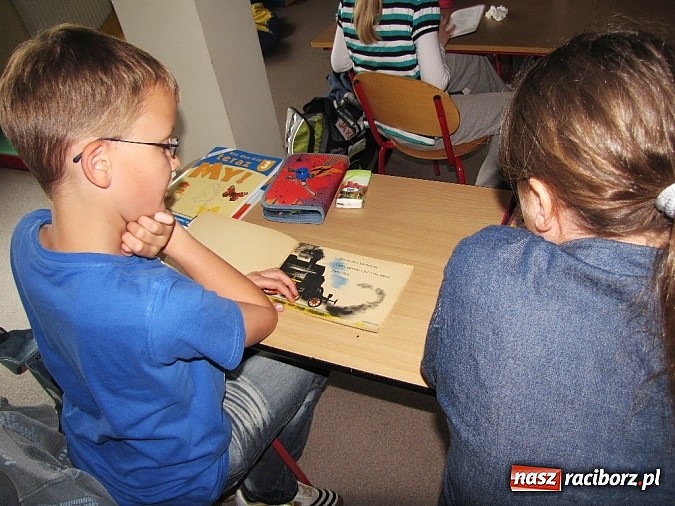 Zdjęcie w galerii na portalu naszraciborz.pl: Cały Racibórz czytał dzieciom wiadomości z regionu