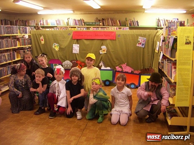 Zdjęcie w galerii na portalu naszraciborz.pl: Cały Racibórz czytał dzieciom wiadomości z regionu