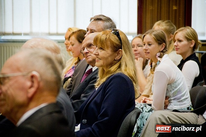 Zdjęcie w galerii na portalu naszraciborz.pl: Dwie dekady filologii germańskiej w murach raciborskiej PWSZ wiadomości z regionu