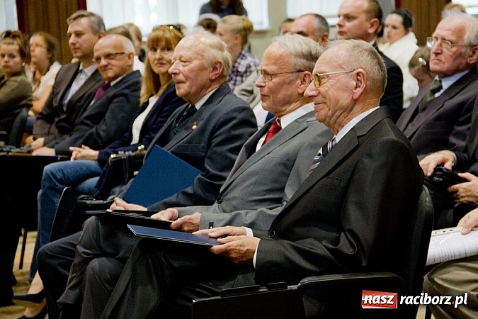Zdjęcie w galerii na portalu naszraciborz.pl: Dwie dekady filologii germańskiej w murach raciborskiej PWSZ wiadomości z regionu