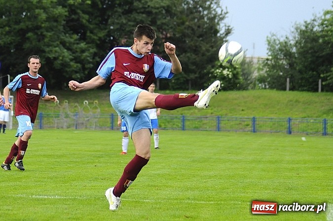 Zdjęcie w galerii na portalu naszraciborz.pl: Iskra Pszczyna za mocna dla Unii wiadomości z regionu