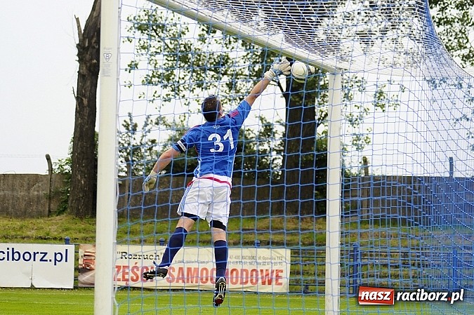 Zdjęcie w galerii na portalu naszraciborz.pl: Iskra Pszczyna za mocna dla Unii wiadomości z regionu