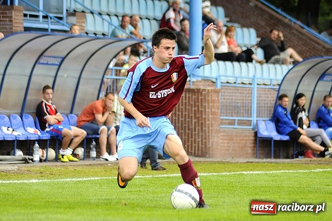 Zdjęcie w galerii na portalu naszraciborz.pl: Iskra Pszczyna za mocna dla Unii wiadomości z regionu