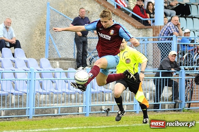 Zdjęcie w galerii na portalu naszraciborz.pl: Iskra Pszczyna za mocna dla Unii wiadomości z regionu