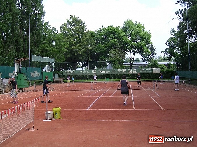 Zdjęcie w galerii na portalu naszraciborz.pl: Dzień Dziecka na kortach Rafako wiadomości z regionu