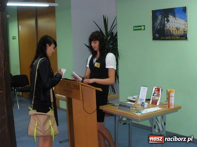 Zdjęcie w galerii na portalu naszraciborz.pl: Zostali pracownikami hotelowej recepcji... wiadomości z regionu