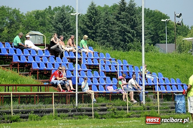 Zdjęcie w galerii na portalu naszraciborz.pl: Juniorskie derby dla Rafako wiadomości z regionu
