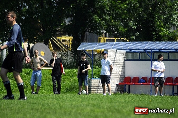 Zdjęcie w galerii na portalu naszraciborz.pl: Juniorskie derby dla Rafako wiadomości z regionu