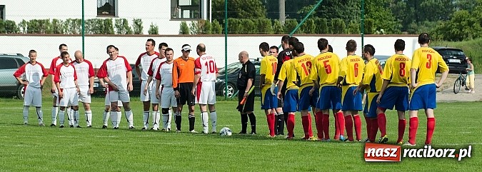 Zdjęcie w galerii na portalu naszraciborz.pl: Bezbarwny pojedynek w Bolesławiu. Rogów w B klasie wiadomości z regionu