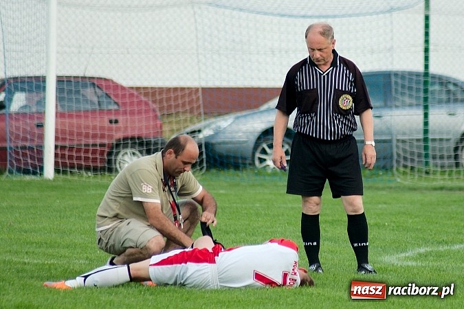 Zdjęcie w galerii na portalu naszraciborz.pl: Bezbarwny pojedynek w Bolesławiu. Rogów w B klasie wiadomości z regionu