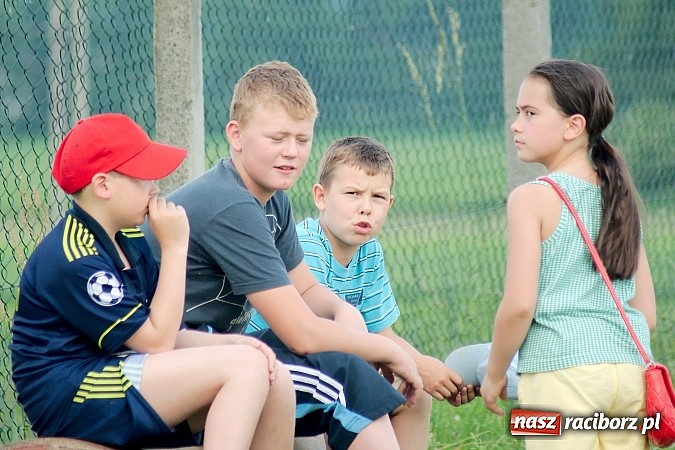 Zdjęcie w galerii na portalu naszraciborz.pl: Bezbarwny pojedynek w Bolesławiu. Rogów w B klasie wiadomości z regionu