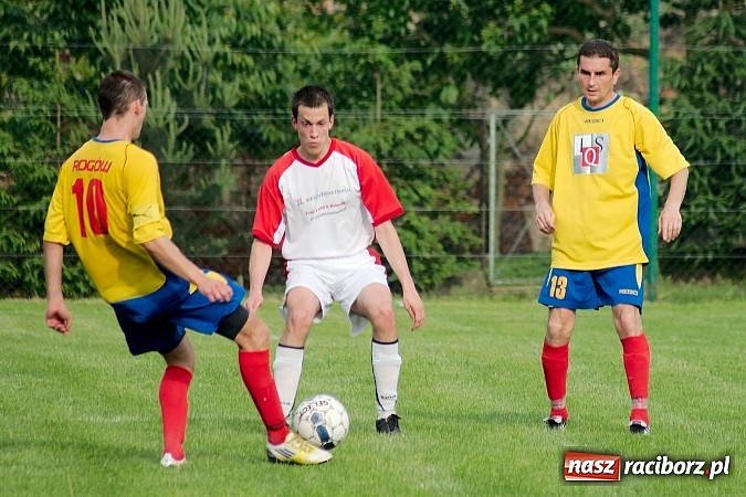 Zdjęcie w galerii na portalu naszraciborz.pl: Bezbarwny pojedynek w Bolesławiu. Rogów w B klasie wiadomości z regionu