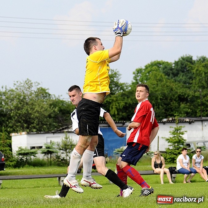 Zdjęcie w galerii na portalu naszraciborz.pl: Kornowac wygrał z Cyprzanowem wiadomości z regionu