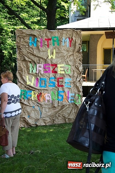 Zdjęcie w galerii na portalu naszraciborz.pl: Spotkanie z Afryką w kościele Matki Bożej wiadomości z regionu