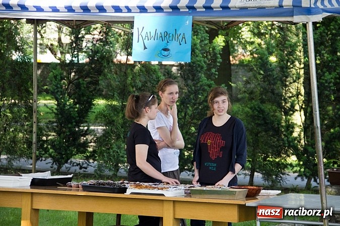 Zdjęcie w galerii na portalu naszraciborz.pl: Spotkanie z Afryką w kościele Matki Bożej wiadomości z regionu