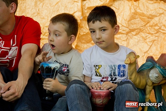 Zdjęcie w galerii na portalu naszraciborz.pl: Spotkanie z Afryką w kościele Matki Bożej wiadomości z regionu