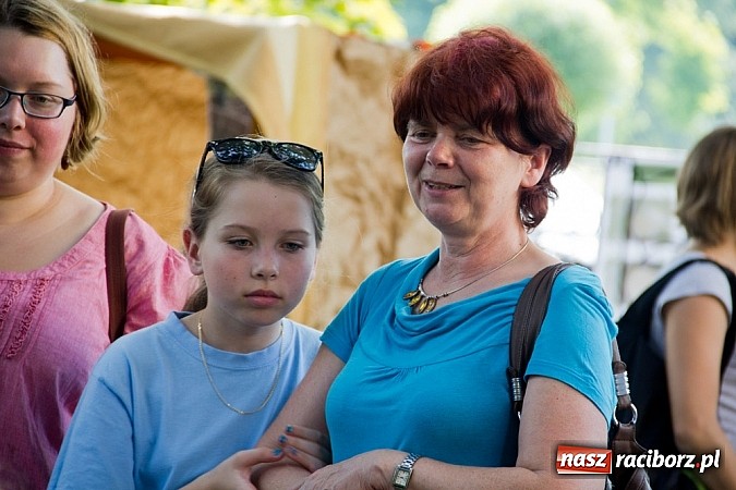 Zdjęcie w galerii na portalu naszraciborz.pl: Spotkanie z Afryką w kościele Matki Bożej wiadomości z regionu