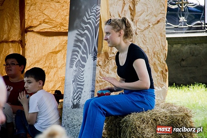 Zdjęcie w galerii na portalu naszraciborz.pl: Spotkanie z Afryką w kościele Matki Bożej wiadomości z regionu