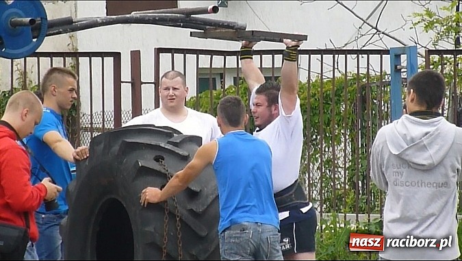 Zdjęcie w galerii na portalu naszraciborz.pl: Michał Tichanów tuż za podium strongmanów wiadomości z regionu
