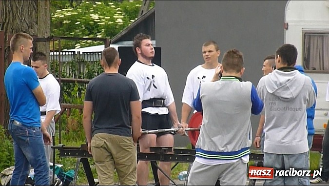 Zdjęcie w galerii na portalu naszraciborz.pl: Michał Tichanów tuż za podium strongmanów wiadomości z regionu