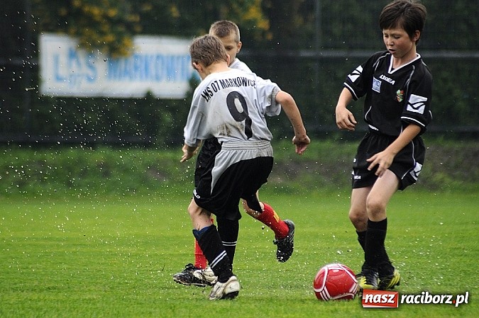 Zdjęcie w galerii na portalu naszraciborz.pl: Deszcz bramek w meczu orlików wiadomości z regionu