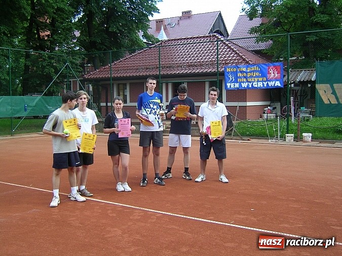 Zdjęcie w galerii na portalu naszraciborz.pl: Tenisowe zmagania na kortach Rafako wiadomości z regionu