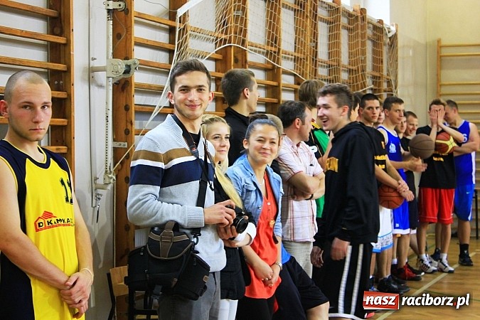 Zdjęcie w galerii na portalu naszraciborz.pl: Boisko przy Ekonomiku oficjalnie otwarte! wiadomości z regionu