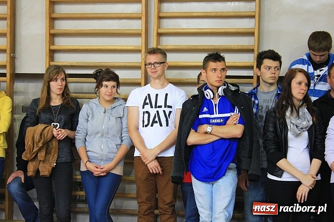 Zdjęcie w galerii na portalu naszraciborz.pl: Boisko przy Ekonomiku oficjalnie otwarte! wiadomości z regionu