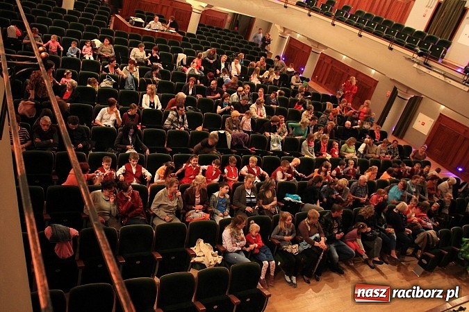 Zdjęcie w galerii na portalu naszraciborz.pl: Wielka gala przedszkolaków w RCK wiadomości z regionu