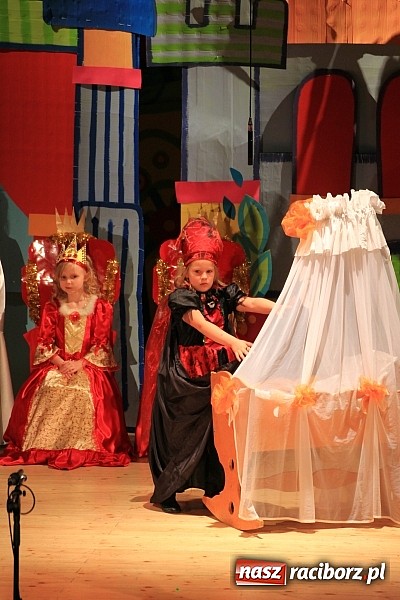 Zdjęcie w galerii na portalu naszraciborz.pl: Wielka gala przedszkolaków w RCK wiadomości z regionu